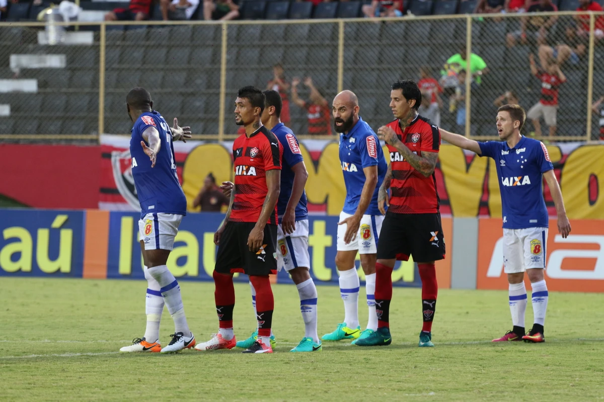 Vitória 0 x 1 Cruzeiro - Série A de 2016 por Divulgação/EC Vitória 